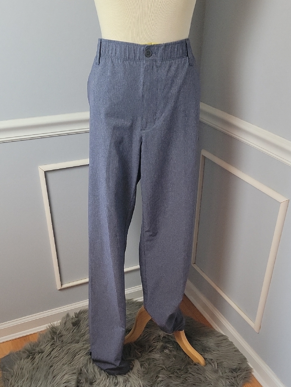 UNDER AMOUR Match Play Men's Blue Gray Loose Fit Preppy Vented Golf Pants 42/36